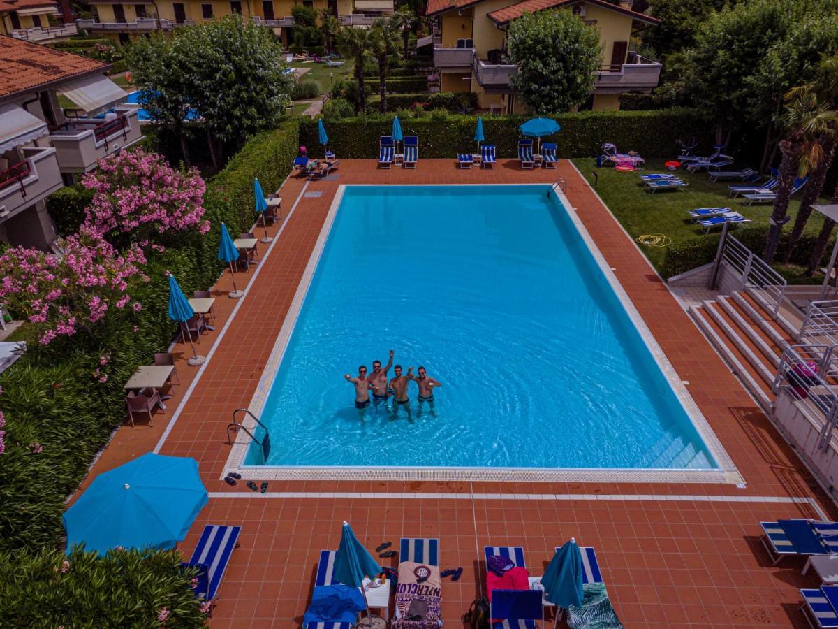 Hotel Porto Azzurro Sirmione Esterno foto